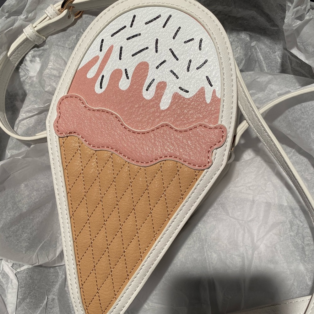 💥Final Price💥Lauren Conrad IceCream ConePurse